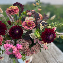 Load image into Gallery viewer, Vase + Delivery: 12 Week Summer Subscription