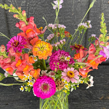 Load image into Gallery viewer, Vase + Delivery: 12 Week Summer Subscription