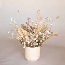 Load image into Gallery viewer, Designer&#39;s Choice Dried Arrangement
