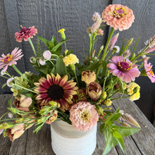 Load image into Gallery viewer, Vase + Delivery: 12 Week Summer Subscription
