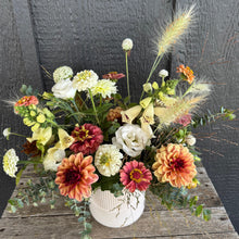 Load image into Gallery viewer, Vase + Delivery: 12 Week Summer Subscription
