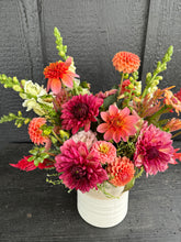 Load image into Gallery viewer, Designer&#39;s Choice Arrangement
